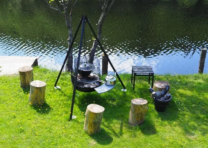 Riverside Bliss Idyllic Camp, 3 Man Tent Incl, Near Tvedestrand And Arendal 豪华帐篷 Vegårshei